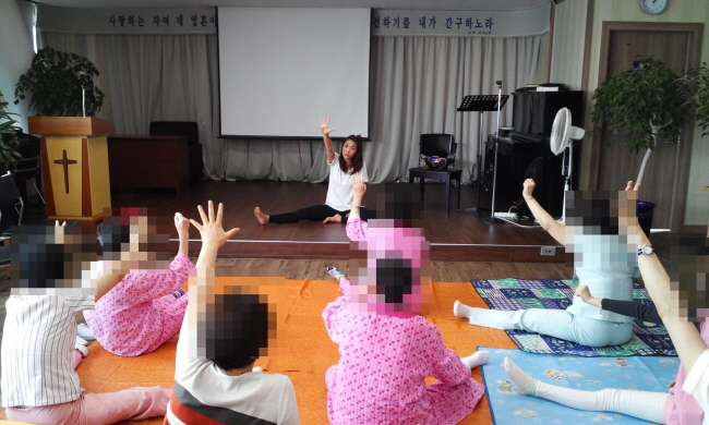 첨부 