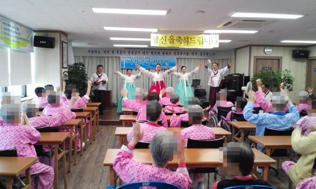 첨부 