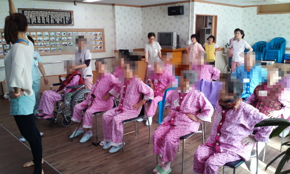첨부 