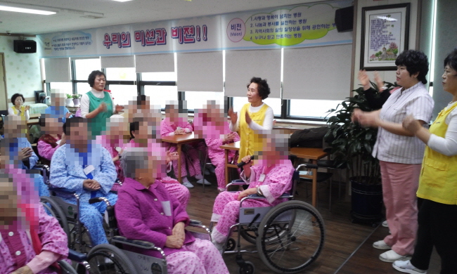 첨부 