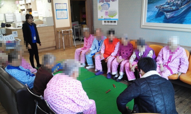 첨부 