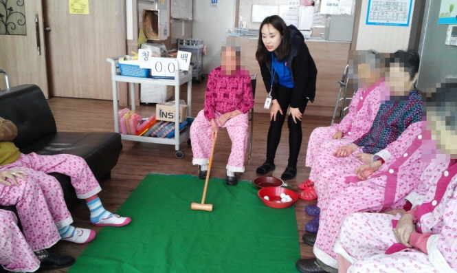 첨부 