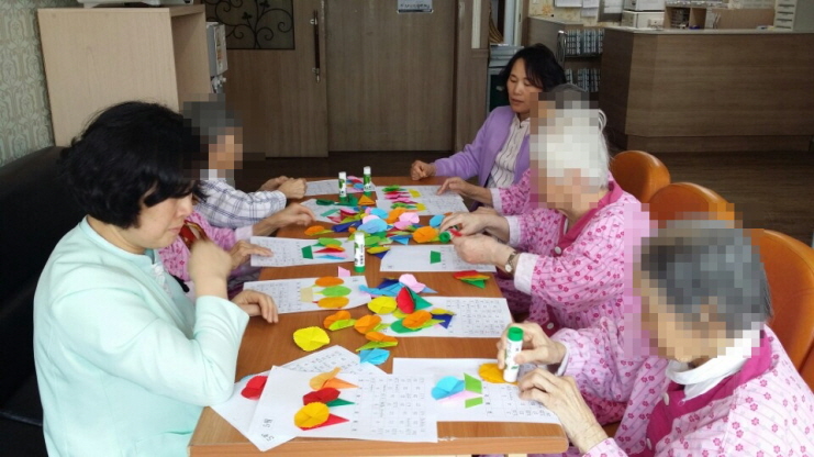 첨부 