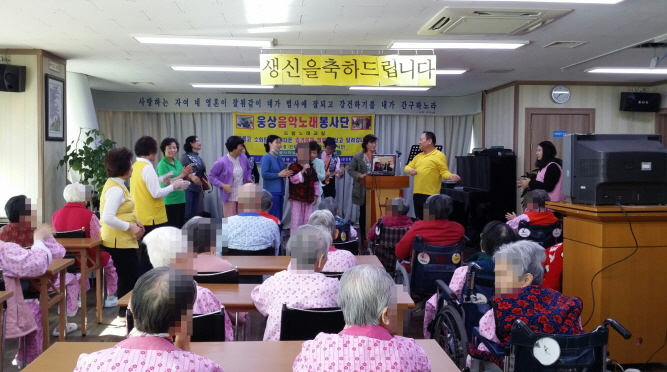 첨부 