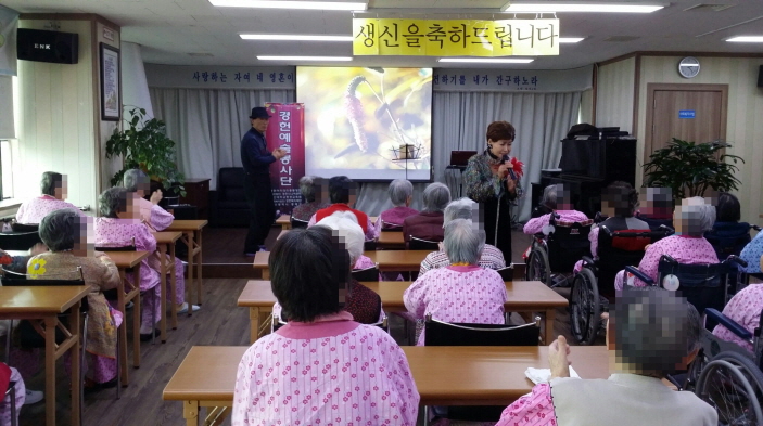 첨부 
