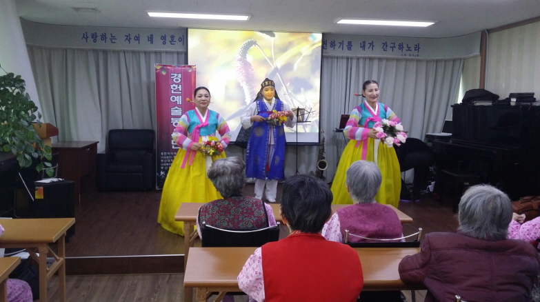 첨부 