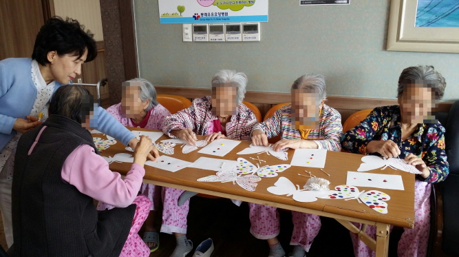 첨부 