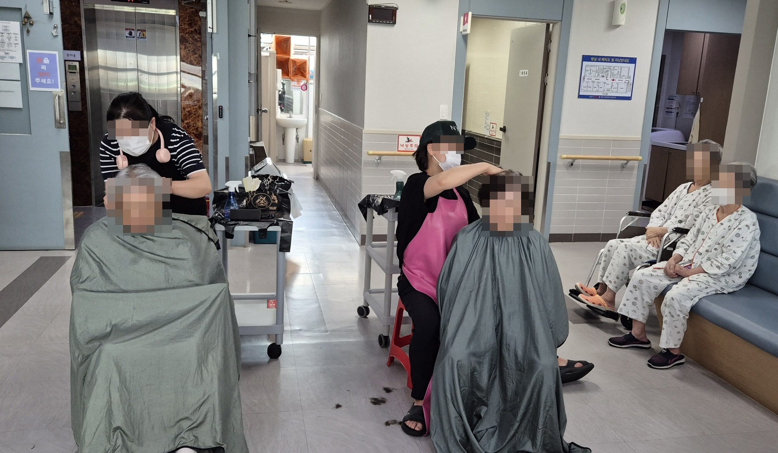 첨부 