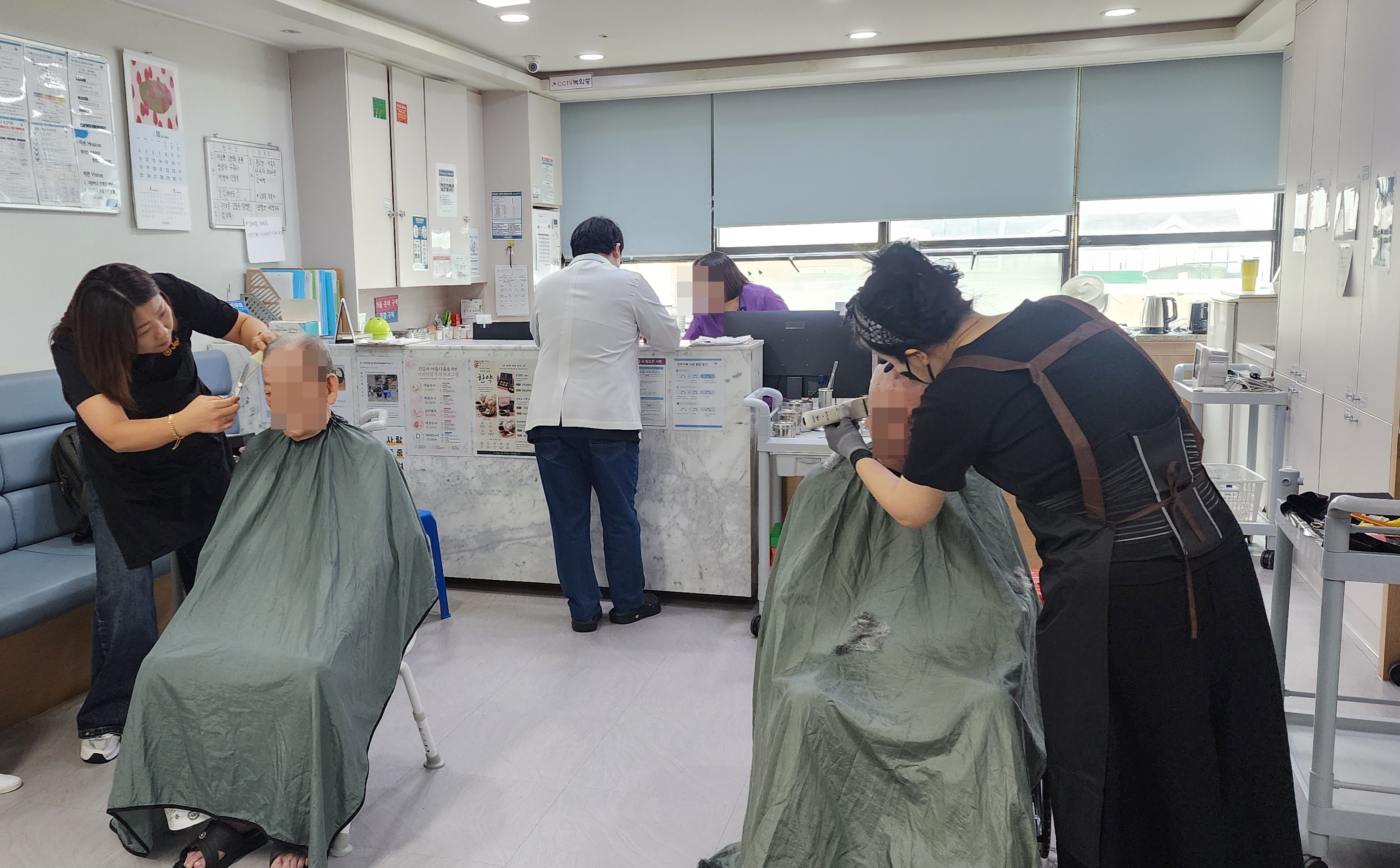 첨부 